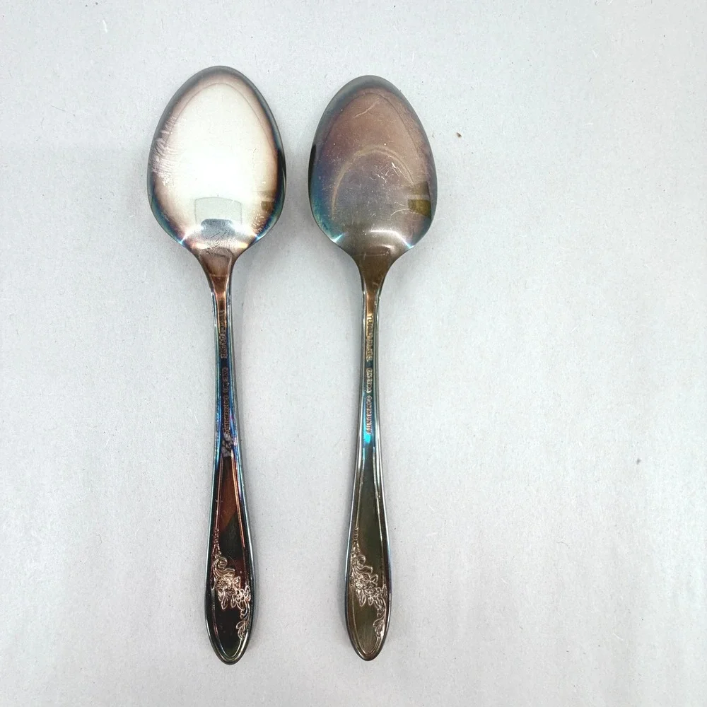 Oneida Community Tudor Plate Queen Bess II Silverplate Teaspoon Set of 2 Vintage